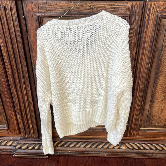 Super cute sweater! - Picture 2 of 2